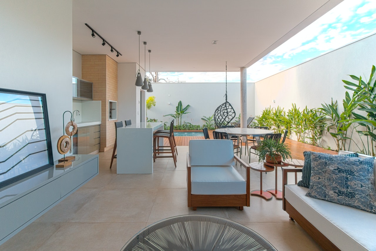 Mobiliario y los accesorios decorativos